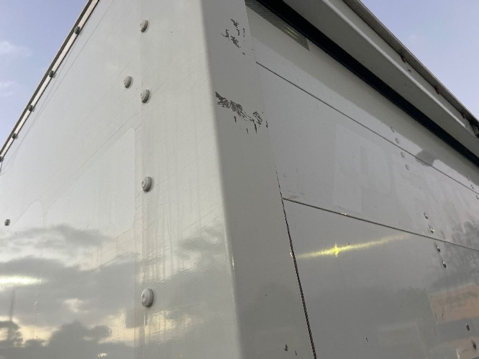 Light Duty Box Truck-Light and Medium Duty Trucks-Ford-2022-E350-Sarasota-FL-104,102\n\t\tmiles-$ 31,500 - Image 27