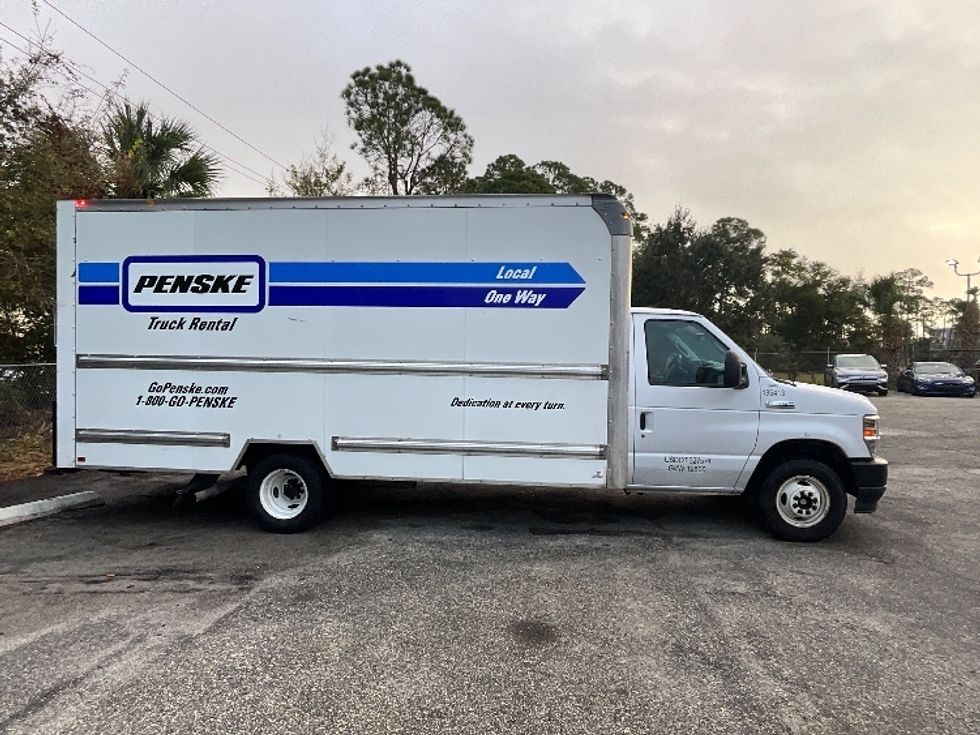 Light Duty Box Truck-Light and Medium Duty Trucks-Ford-2022-E350-Sarasota-FL-70,092\n\t\tmiles-$ 42,000 - Image 15