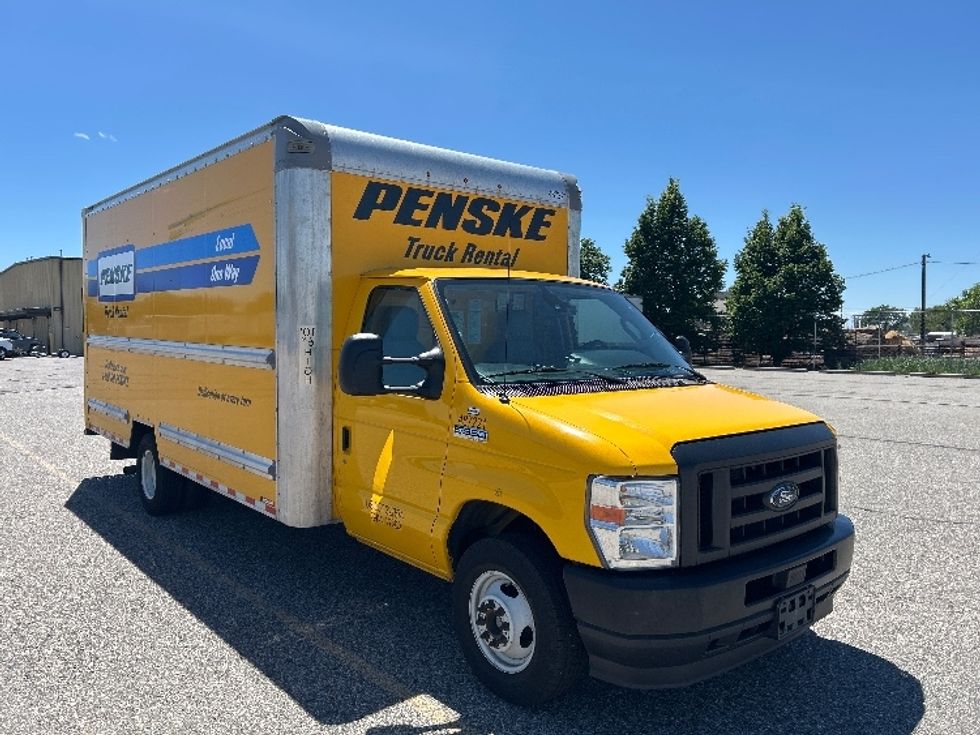 Light Duty Box Truck-Light and Medium Duty Trucks-Ford-2022-E350-Seattle-WA-108,441\n\t\tmiles-$ 27,000 - Image 1