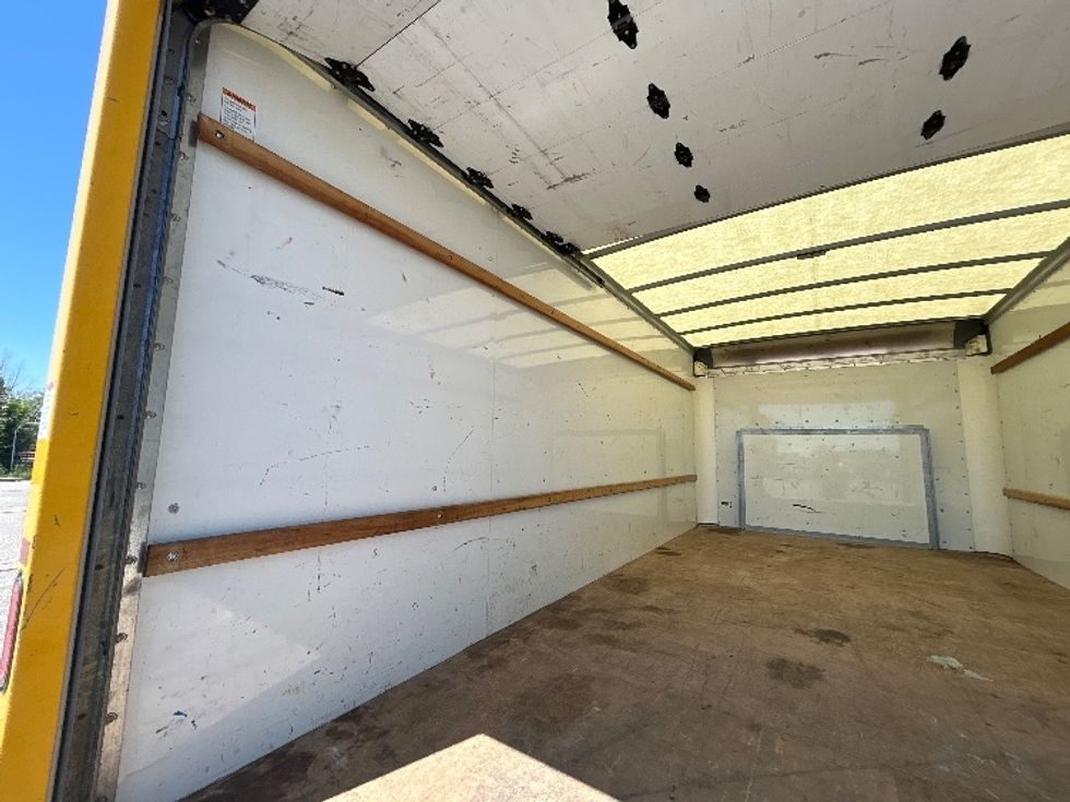 Light Duty Box Truck-Light and Medium Duty Trucks-Ford-2022-E350-Seattle-WA-108,441\n\t\tmiles-$ 27,000 - Image 10
