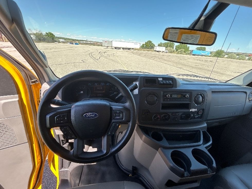 Light Duty Box Truck-Light and Medium Duty Trucks-Ford-2022-E350-Seattle-WA-108,441\n\t\tmiles-$ 27,000 - Image 17