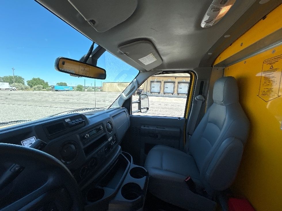 Light Duty Box Truck-Light and Medium Duty Trucks-Ford-2022-E350-Seattle-WA-108,441\n\t\tmiles-$ 27,000 - Image 18