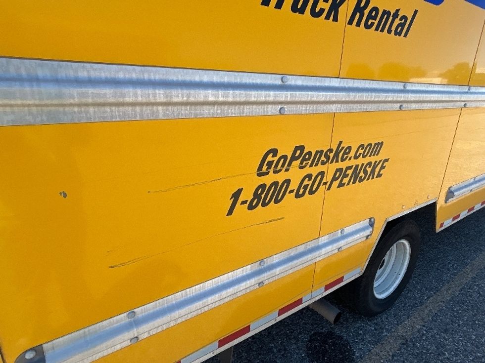 Light Duty Box Truck-Light and Medium Duty Trucks-Ford-2022-E350-Seattle-WA-108,441\n\t\tmiles-$ 27,000 - Image 26