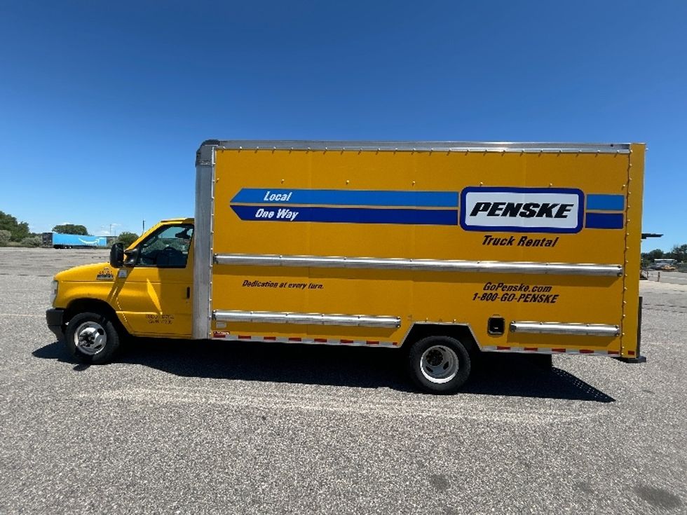 Light Duty Box Truck-Light and Medium Duty Trucks-Ford-2022-E350-Seattle-WA-108,441\n\t\tmiles-$ 27,000 - Image 4
