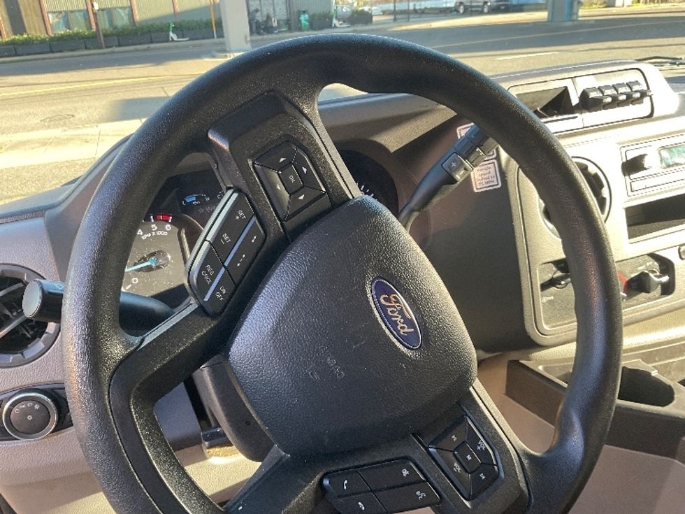 Light Duty Box Truck-Light and Medium Duty Trucks-Ford-2022-E350-Seattle-WA-89,397\n\t\tmiles-$ 30,000 - Image 18