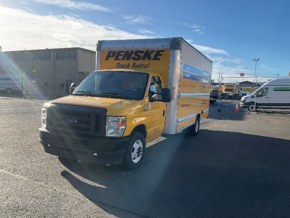 Light Duty Box Truck-Light and Medium Duty Trucks-Ford-2022-E350-Seattle-WA-89,397\n\t\tmiles-$ 30,000 - Image 3