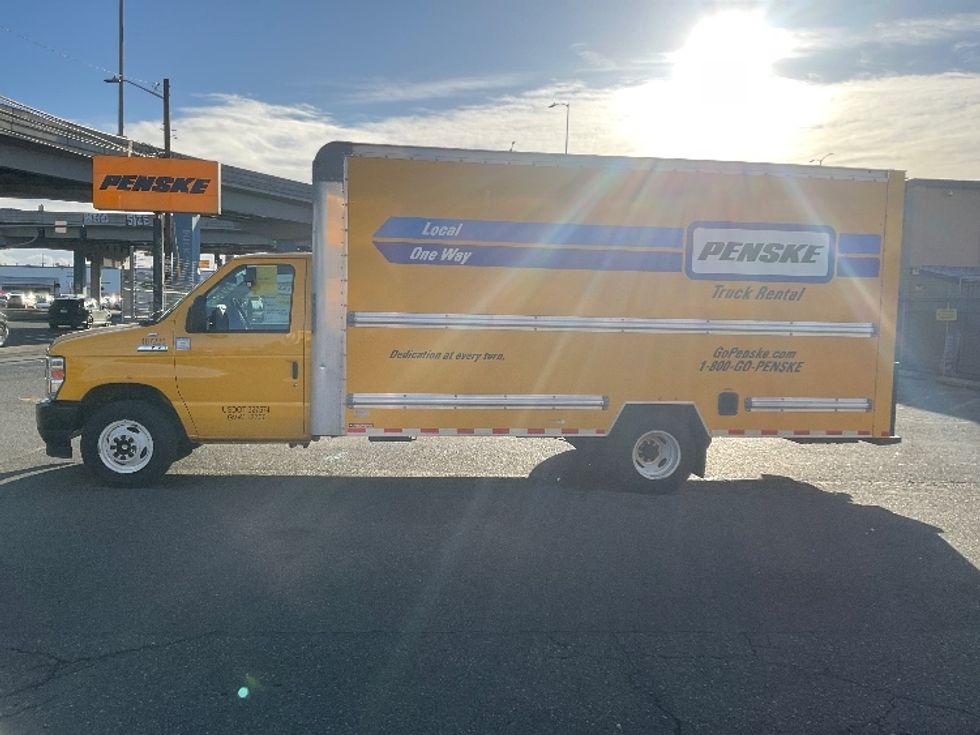 Light Duty Box Truck-Light and Medium Duty Trucks-Ford-2022-E350-Seattle-WA-89,397\n\t\tmiles-$ 30,000 - Image 4