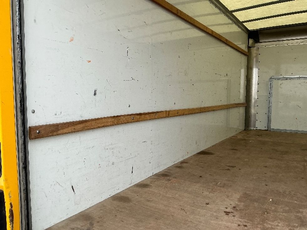 Light Duty Box Truck-Light and Medium Duty Trucks-Ford-2022-E350-Selma-TX-77,811\n\t\tmiles-$ 30,000 - Image 10