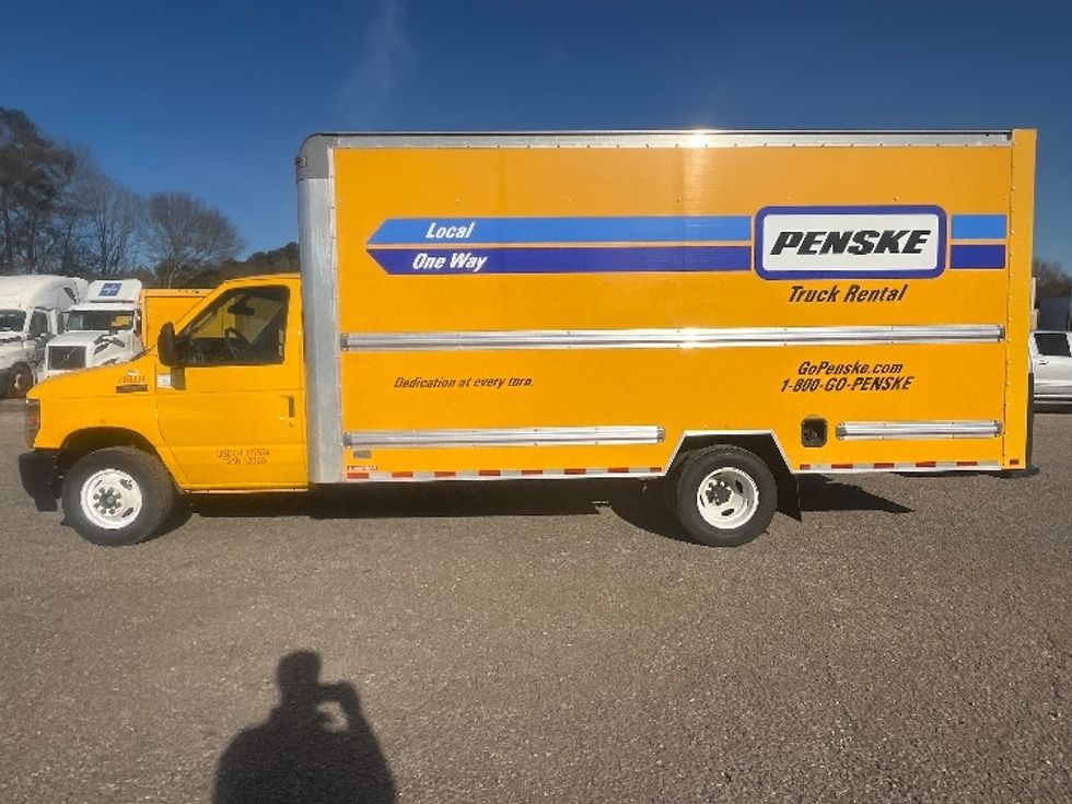 Light Duty Box Truck-Light and Medium Duty Trucks-Ford-2022-E350-Shreveport-LA-71,722\n\t\tmiles-$ 35,500 - Image 4
