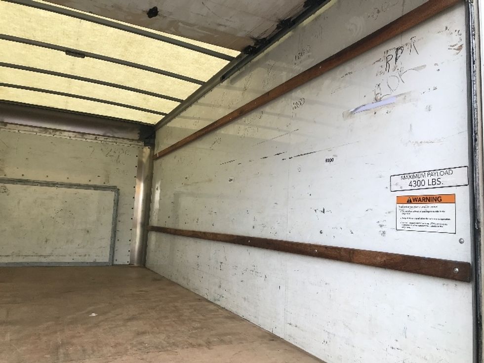 Light Duty Box Truck-Light and Medium Duty Trucks-Ford-2022-E350-Shreveport-LA-87,925\n\t\tmiles-$ 32,250 - Image 11