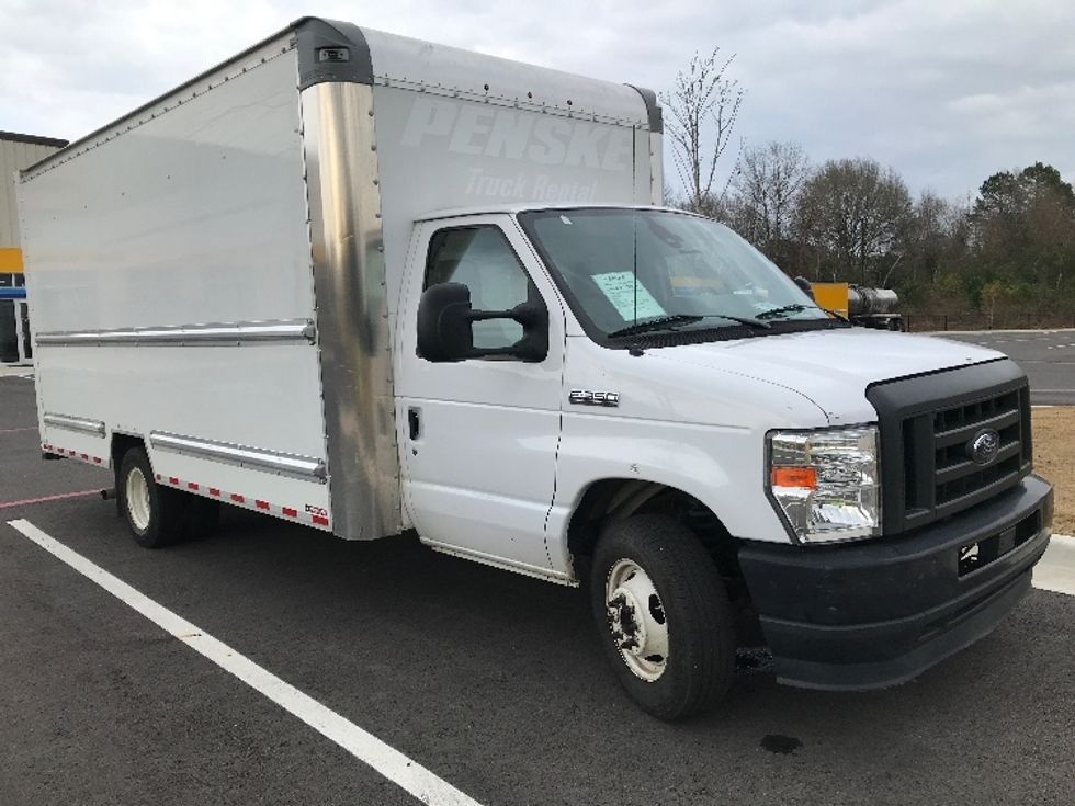 Light Duty Box Truck-Light and Medium Duty Trucks-Ford-2022-E350-Shreveport-LA-87,925\n\t\tmiles-$ 32,250 - Image 13