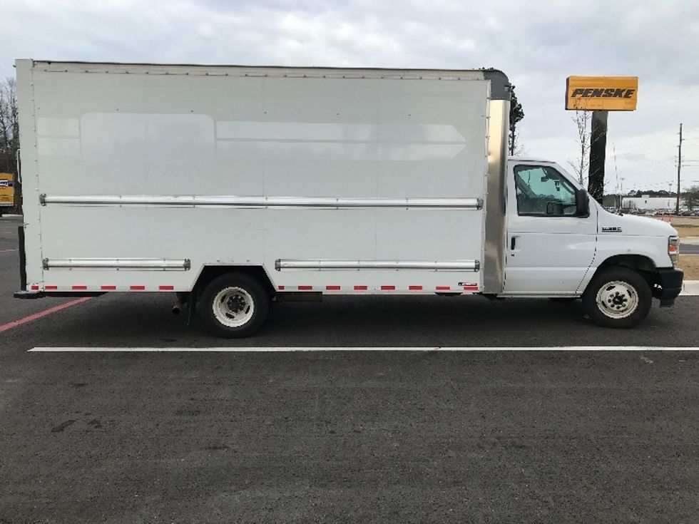 Light Duty Box Truck-Light and Medium Duty Trucks-Ford-2022-E350-Shreveport-LA-87,925\n\t\tmiles-$ 32,250 - Image 14