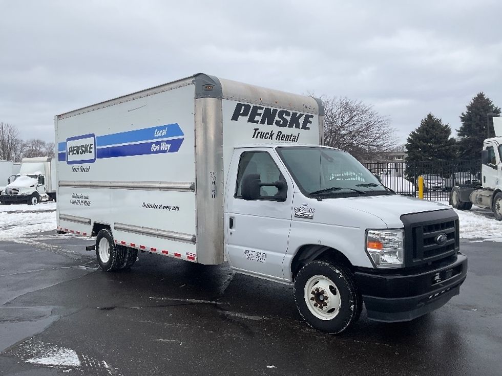 Light Duty Box Truck-Light and Medium Duty Trucks-Ford-2022-E350-South Bend-IN-100,699\n\t\tmiles-$ 29,750 - Image 1