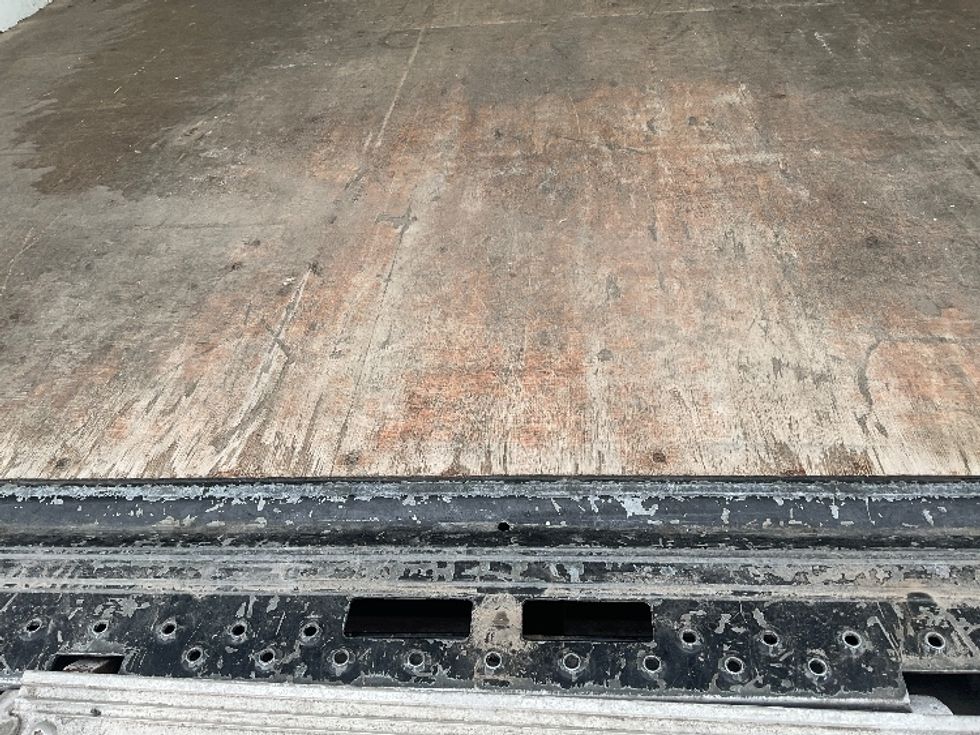 Light Duty Box Truck-Light and Medium Duty Trucks-Ford-2022-E350-South Bend-IN-100,699\n\t\tmiles-$ 29,750 - Image 10