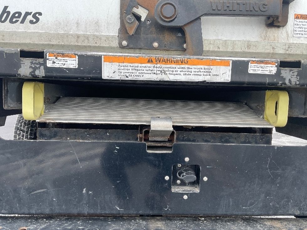 Light Duty Box Truck-Light and Medium Duty Trucks-Ford-2022-E350-South Bend-IN-100,699\n\t\tmiles-$ 29,750 - Image 25