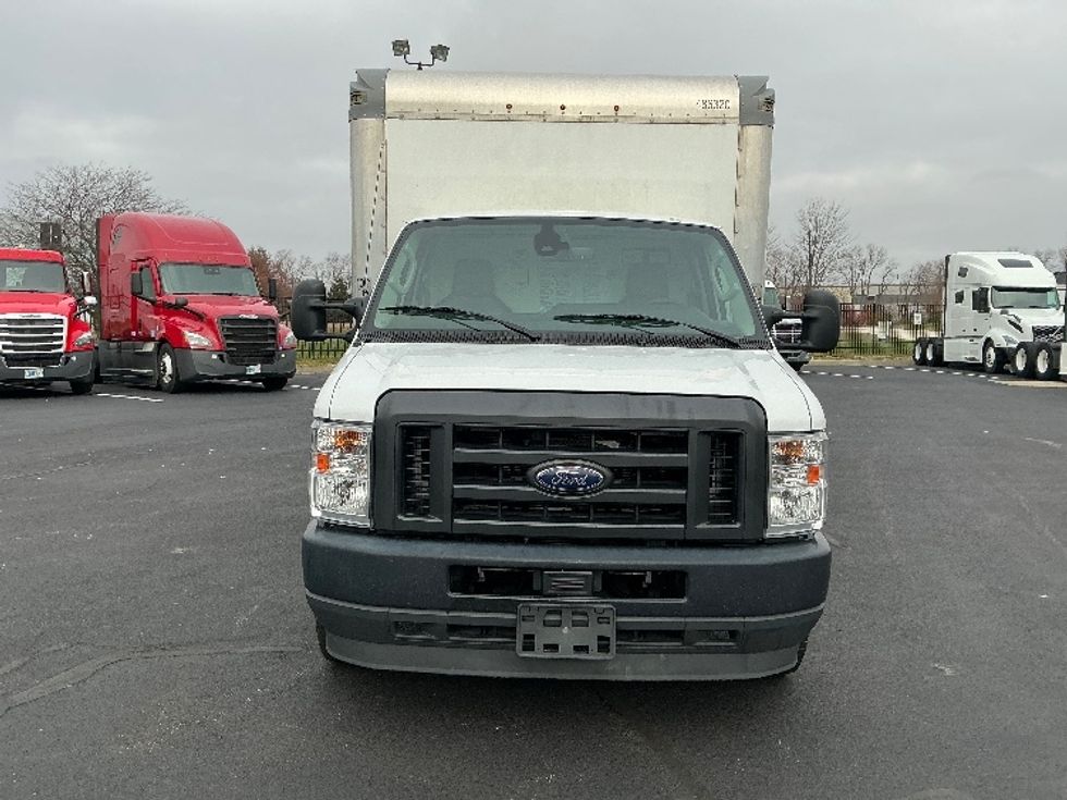 Light Duty Box Truck-Light and Medium Duty Trucks-Ford-2022-E350-South Bend-IN-134,275\n\t\tmiles-$ 24,750 - Image 2