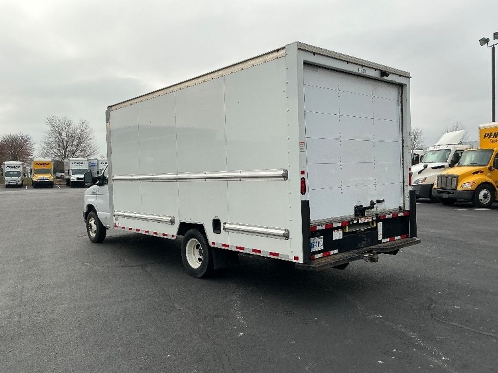 Light Duty Box Truck-Light and Medium Duty Trucks-Ford-2022-E350-South Bend-IN-134,275\n\t\tmiles-$ 24,750 - Image 6