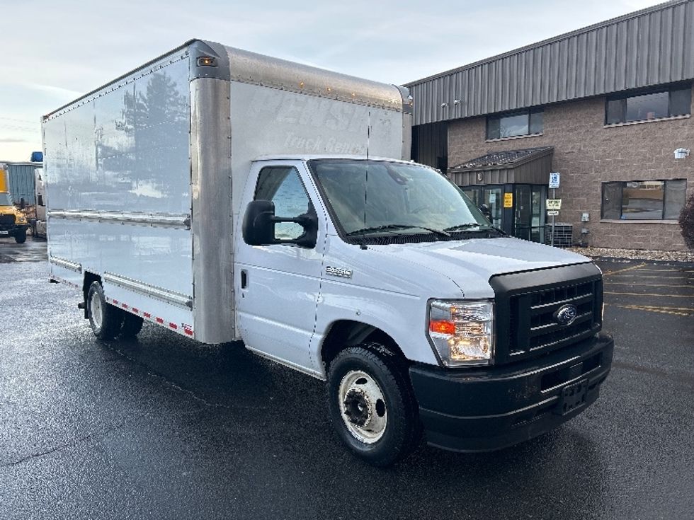 Light Duty Box Truck-Light and Medium Duty Trucks-Ford-2022-E350-Sparks-NV-100,282\n\t\tmiles-$ 32,000 - Image 1