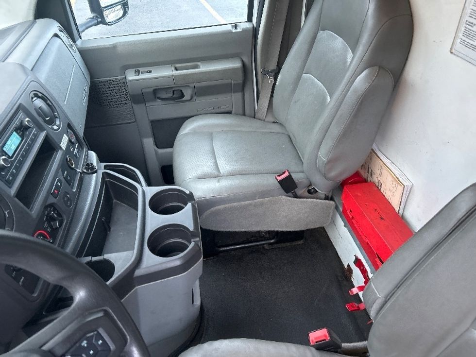 Light Duty Box Truck-Light and Medium Duty Trucks-Ford-2022-E350-Sparks-NV-100,282\n\t\tmiles-$ 32,000 - Image 18