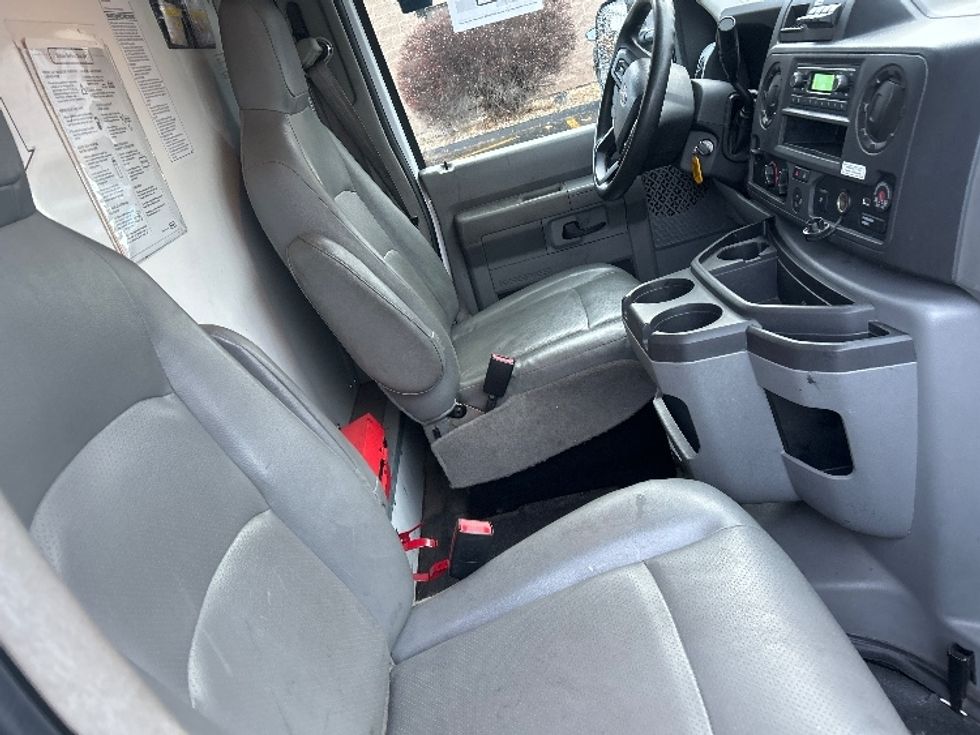 Light Duty Box Truck-Light and Medium Duty Trucks-Ford-2022-E350-Sparks-NV-100,282\n\t\tmiles-$ 32,000 - Image 21