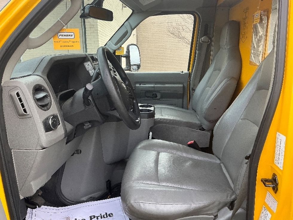 Light Duty Box Truck-Light and Medium Duty Trucks-Ford-2022-E350-Spartanburg-SC-99,760\n\t\tmiles-$ 29,750 - Image 18