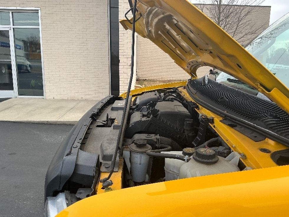 Light Duty Box Truck-Light and Medium Duty Trucks-Ford-2022-E350-Spartanburg-SC-99,760\n\t\tmiles-$ 29,750 - Image 23