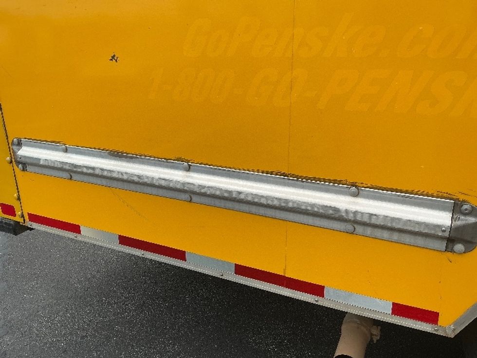 Light Duty Box Truck-Light and Medium Duty Trucks-Ford-2022-E350-Spartanburg-SC-99,760\n\t\tmiles-$ 29,750 - Image 25