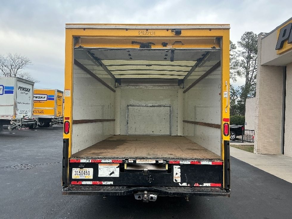 Light Duty Box Truck-Light and Medium Duty Trucks-Ford-2022-E350-Spartanburg-SC-99,760\n\t\tmiles-$ 29,750 - Image 8