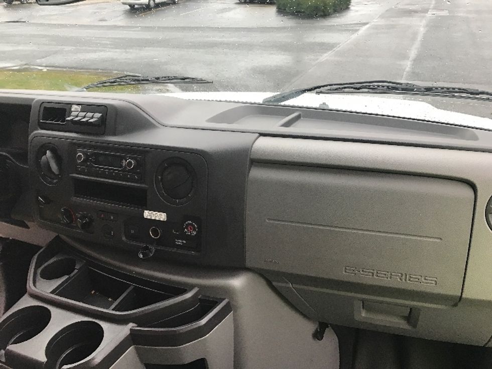 Light Duty Box Truck-Light and Medium Duty Trucks-Ford-2022-E350-Spokane Valley-WA-108,541\n\t\tmiles-$ 30,750 - Image 21