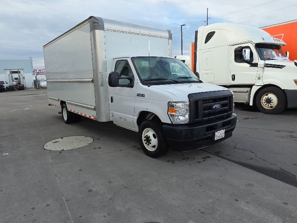 Light Duty Box Truck-Light and Medium Duty Trucks-Ford-2022-E350-Spokane Valley-WA-72,512\n\t\tmiles-$ 35,000 - Image 1