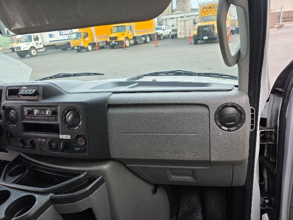 Light Duty Box Truck-Light and Medium Duty Trucks-Ford-2022-E350-Spokane Valley-WA-72,512\n\t\tmiles-$ 35,000 - Image 21