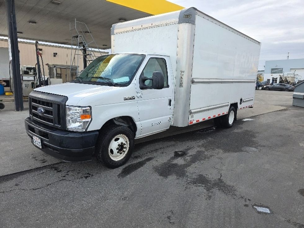 Light Duty Box Truck-Light and Medium Duty Trucks-Ford-2022-E350-Spokane Valley-WA-72,512\n\t\tmiles-$ 35,000 - Image 3