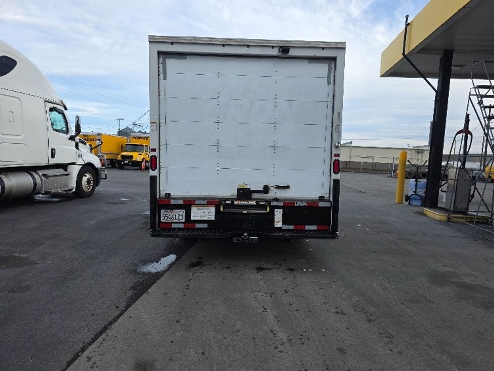 Light Duty Box Truck-Light and Medium Duty Trucks-Ford-2022-E350-Spokane Valley-WA-72,512\n\t\tmiles-$ 35,000 - Image 7