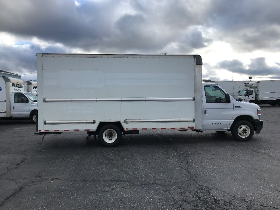 Light Duty Box Truck-Light and Medium Duty Trucks-Ford-2022-E350-Spokane Valley-WA-92,057\n\t\tmiles-$ 33,250 - Image 15