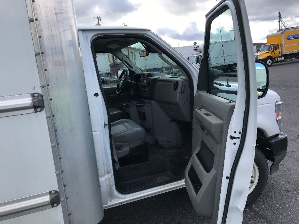 Light Duty Box Truck-Light and Medium Duty Trucks-Ford-2022-E350-Spokane Valley-WA-92,057\n\t\tmiles-$ 33,250 - Image 20