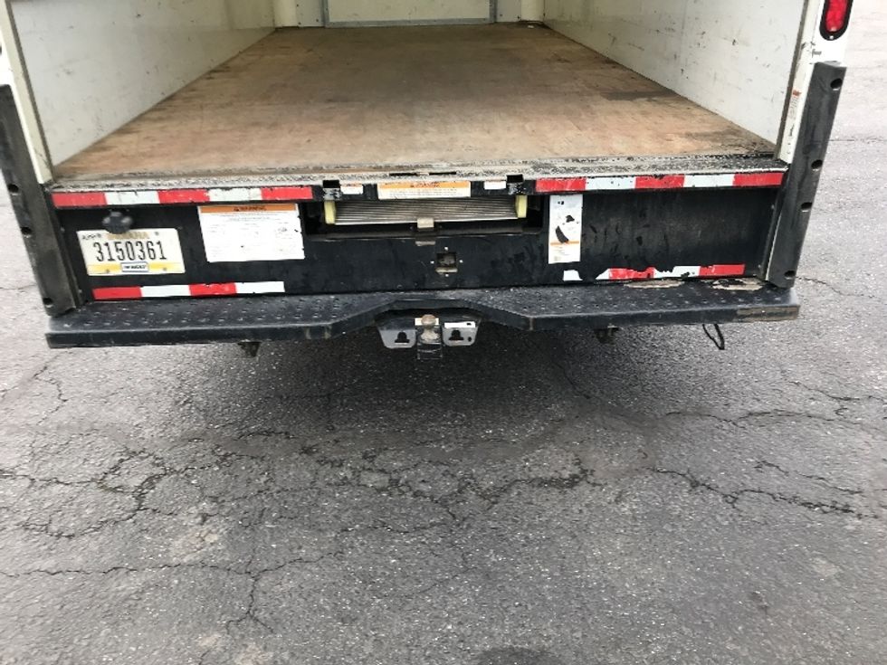 Light Duty Box Truck-Light and Medium Duty Trucks-Ford-2022-E350-Spokane Valley-WA-92,057\n\t\tmiles-$ 33,250 - Image 9