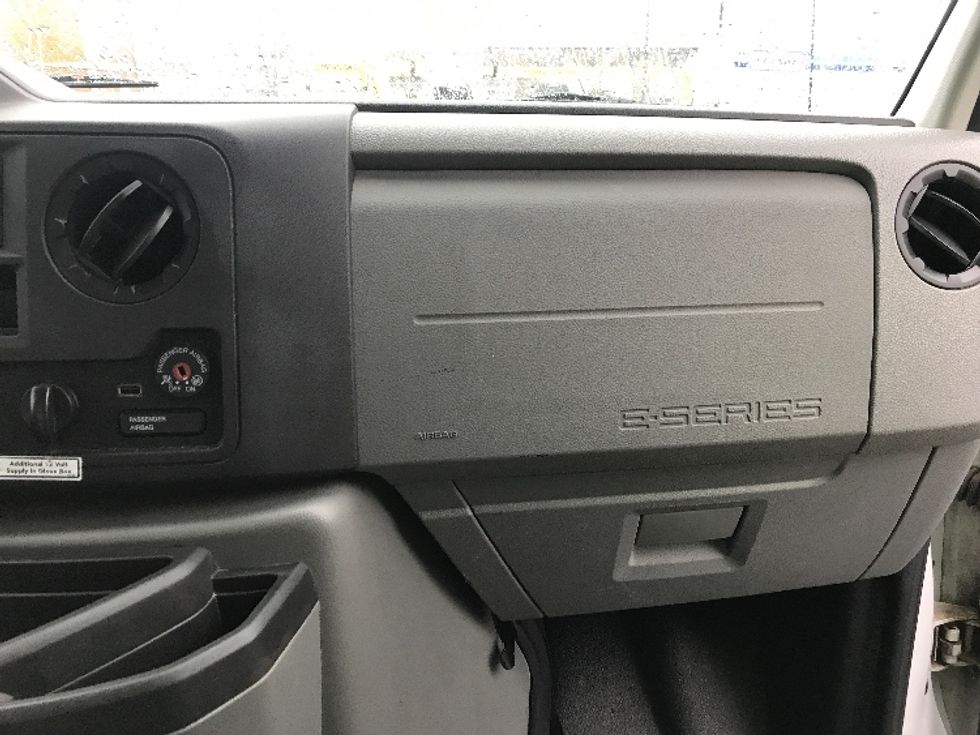 Light Duty Box Truck-Light and Medium Duty Trucks-Ford-2022-E350-Spokane Valley-WA-93,800\n\t\tmiles-$ 33,000 - Image 19