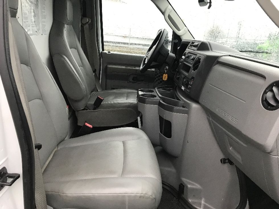 Light Duty Box Truck-Light and Medium Duty Trucks-Ford-2022-E350-Spokane Valley-WA-93,800\n\t\tmiles-$ 33,000 - Image 20