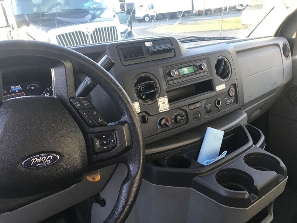 Light Duty Box Truck-Light and Medium Duty Trucks-Ford-2022-E350-Spokane Valley-WA-97,823\n\t\tmiles-$ 32,500 - Image 18