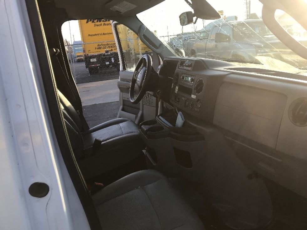 Light Duty Box Truck-Light and Medium Duty Trucks-Ford-2022-E350-Spokane Valley-WA-97,823\n\t\tmiles-$ 32,500 - Image 22