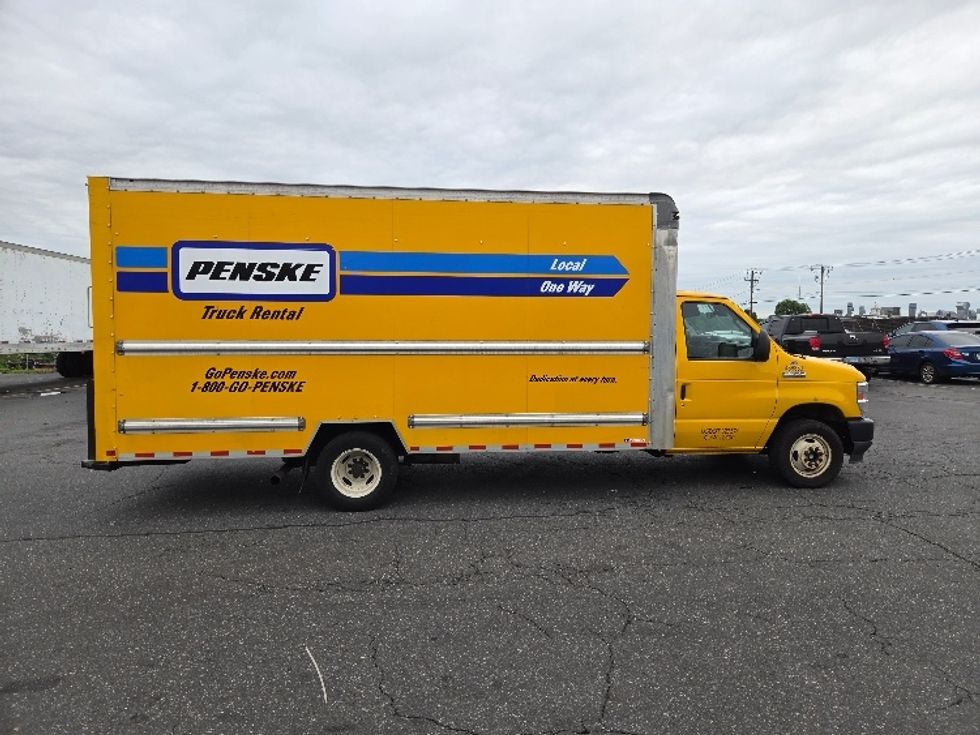 Light Duty Box Truck-Light and Medium Duty Trucks-Ford-2022-E350-Springfield-MA-144,721\n\t\tmiles-$ 20,250 - Image 15