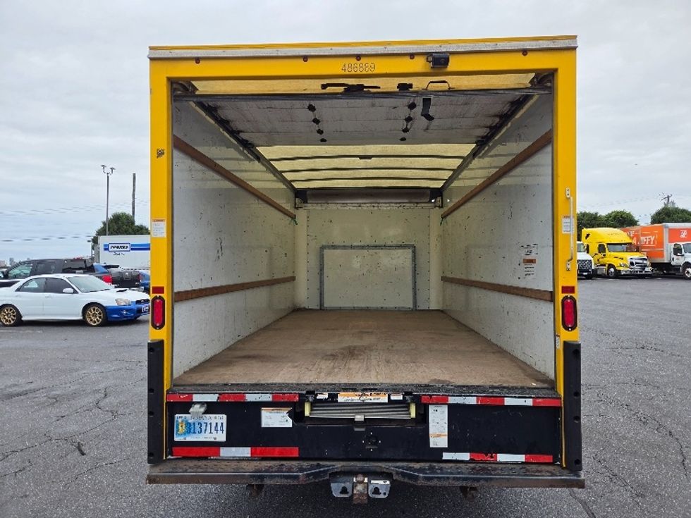Light Duty Box Truck-Light and Medium Duty Trucks-Ford-2022-E350-Springfield-MA-144,721\n\t\tmiles-$ 20,250 - Image 8