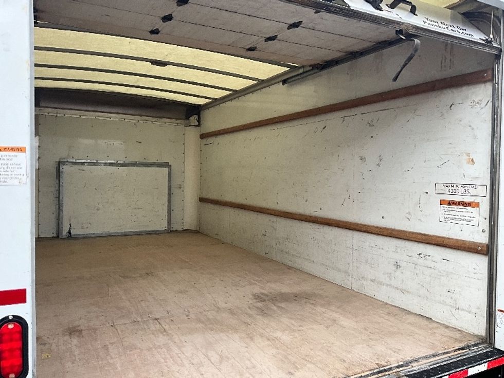 Light Duty Box Truck-Light and Medium Duty Trucks-Ford-2022-E350-Springfield-MO-102,717\n\t\tmiles-$ 30,000 - Image 10