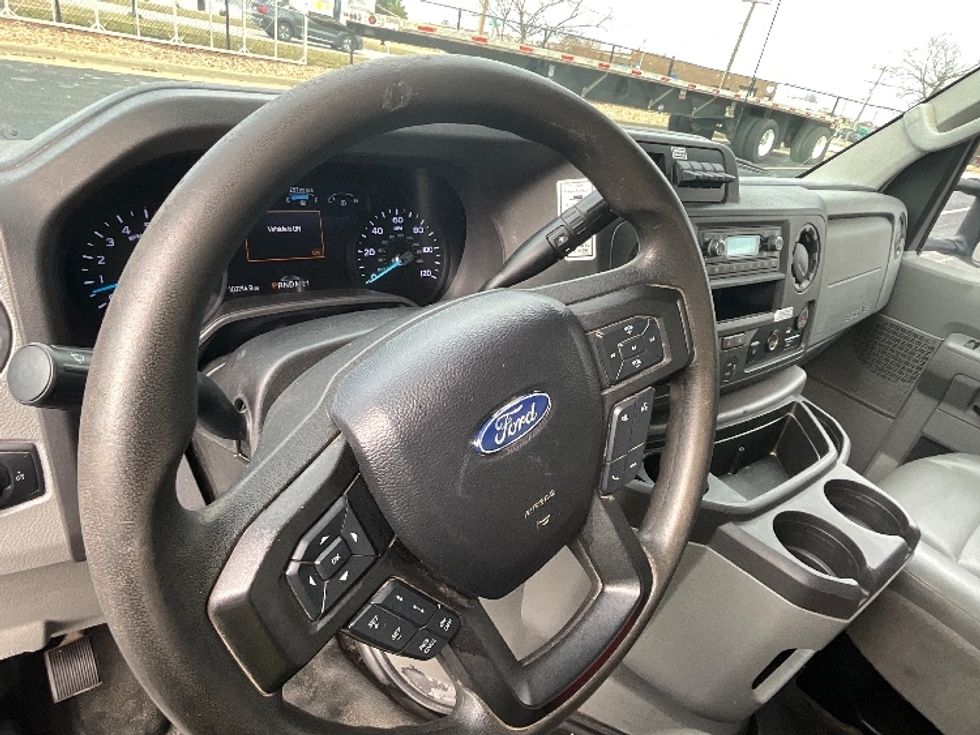 Light Duty Box Truck-Light and Medium Duty Trucks-Ford-2022-E350-Springfield-MO-102,717\n\t\tmiles-$ 30,000 - Image 16