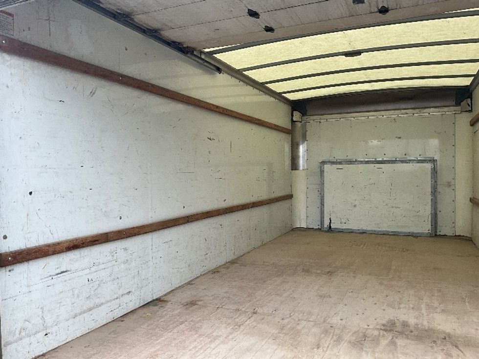 Light Duty Box Truck-Light and Medium Duty Trucks-Ford-2022-E350-Springfield-MO-102,717\n\t\tmiles-$ 30,000 - Image 9