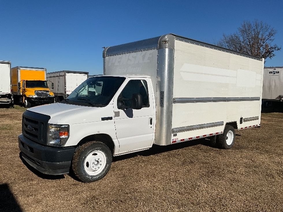 Light Duty Box Truck-Light and Medium Duty Trucks-Ford-2022-E350-Springfield-MO-104,716\n\t\tmiles-$ 29,750 - Image 3