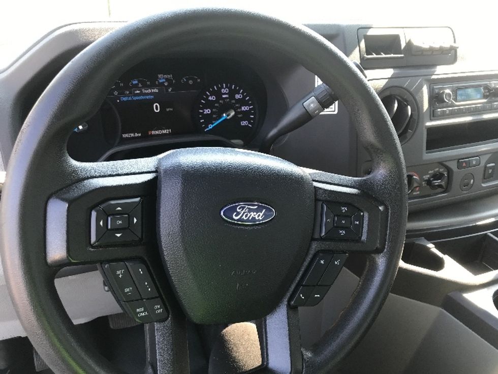 Light Duty Box Truck-Light and Medium Duty Trucks-Ford-2022-E350-Springfield-MO-120,764\n\t\tmiles-$ 27,000 - Image 18