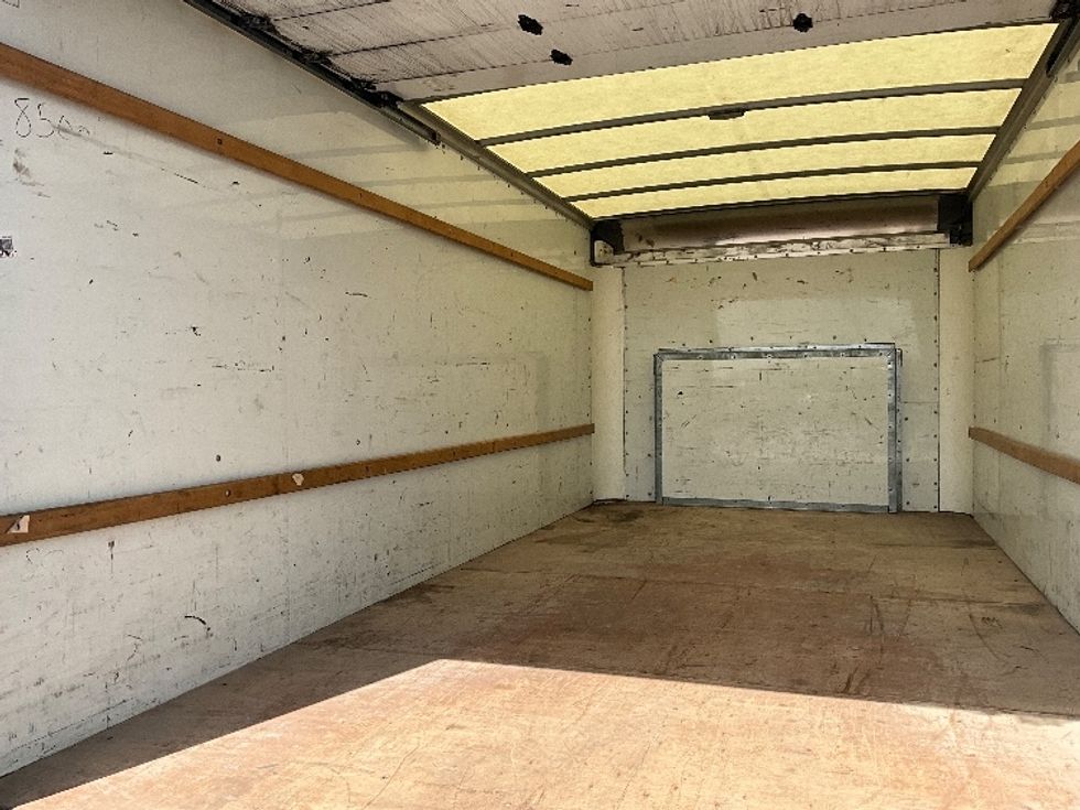 Light Duty Box Truck-Light and Medium Duty Trucks-Ford-2022-E350-Springfield-MO-126,496\n\t\tmiles-$ 25,500 - Image 10