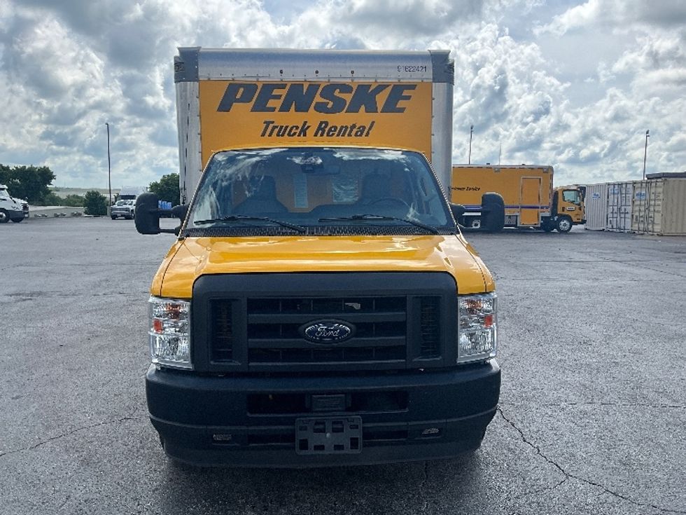 Light Duty Box Truck-Light and Medium Duty Trucks-Ford-2022-E350-Springfield-MO-126,496\n\t\tmiles-$ 25,500 - Image 2