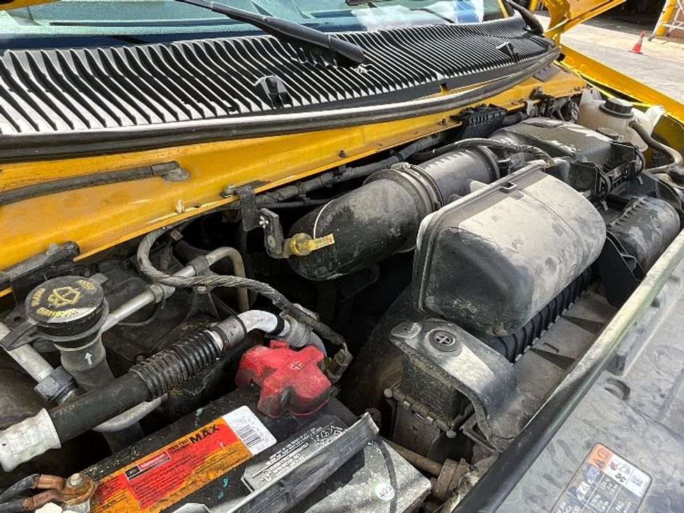 Light Duty Box Truck-Light and Medium Duty Trucks-Ford-2022-E350-Springfield-MO-126,496\n\t\tmiles-$ 25,500 - Image 22
